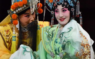 曲剧大全曲剧全场戏狸猫换太子，曲剧狸猫换太子全场全集