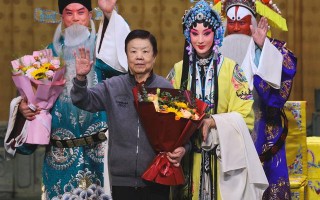 曲剧二进宫全场，曲剧二进宫全场刘爱云演唱